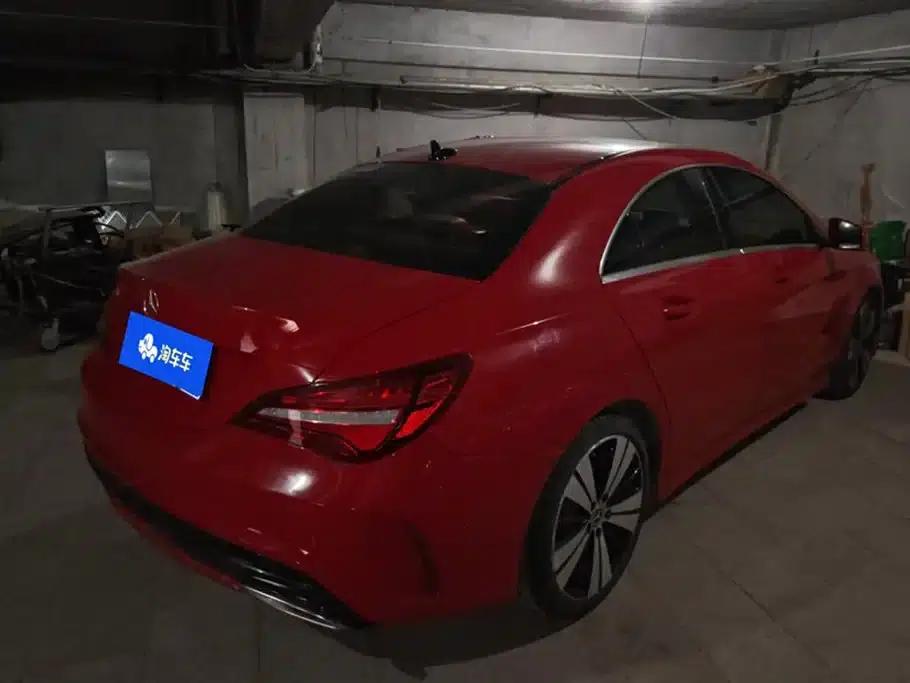 Imported Mercedes-Benz CLA 2018 CLA 200 Fashion Edition — миниатюра 3