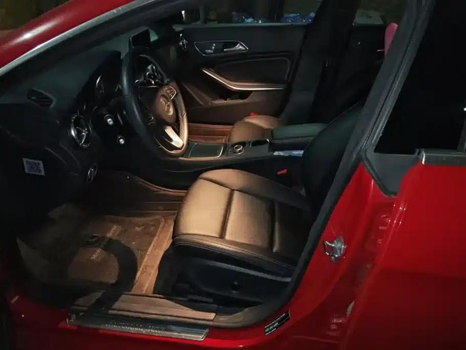 Imported Mercedes-Benz CLA 2018 CLA 200 Fashion Edition — миниатюра 9