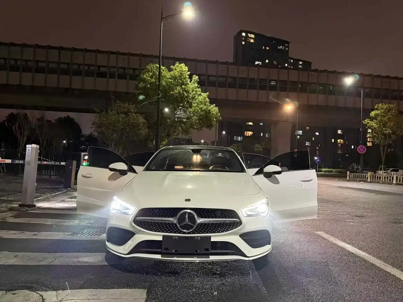Imported Mercedes-Benz CLA 2022 CLA 200 4MATIC — миниатюра 1