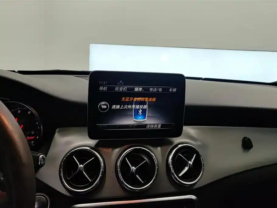 Imported Mercedes-Benz CLA 2016 Facelift CLA 220 4MATIC — миниатюра 13