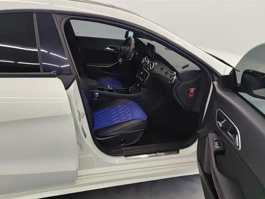 Imported Mercedes-Benz CLA 2016 Facelift CLA 220 4MATIC — миниатюра 8