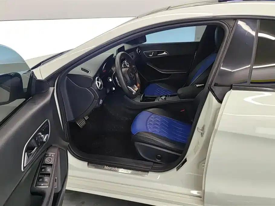Imported Mercedes-Benz CLA 2016 Facelift CLA 220 4MATIC — миниатюра 9