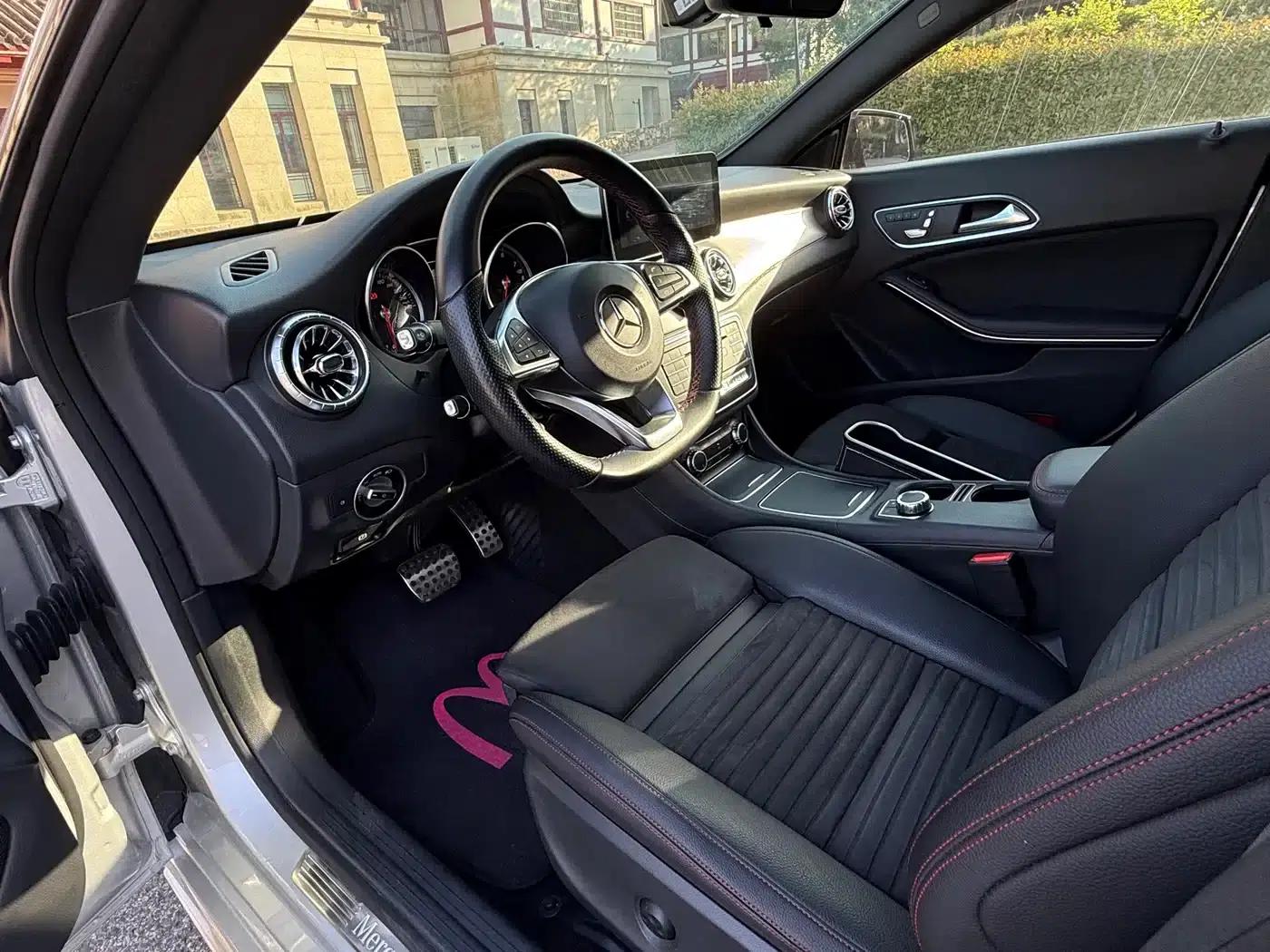 Imported Mercedes-Benz CLA 2016 CLA 220 4MATIC — миниатюра 7