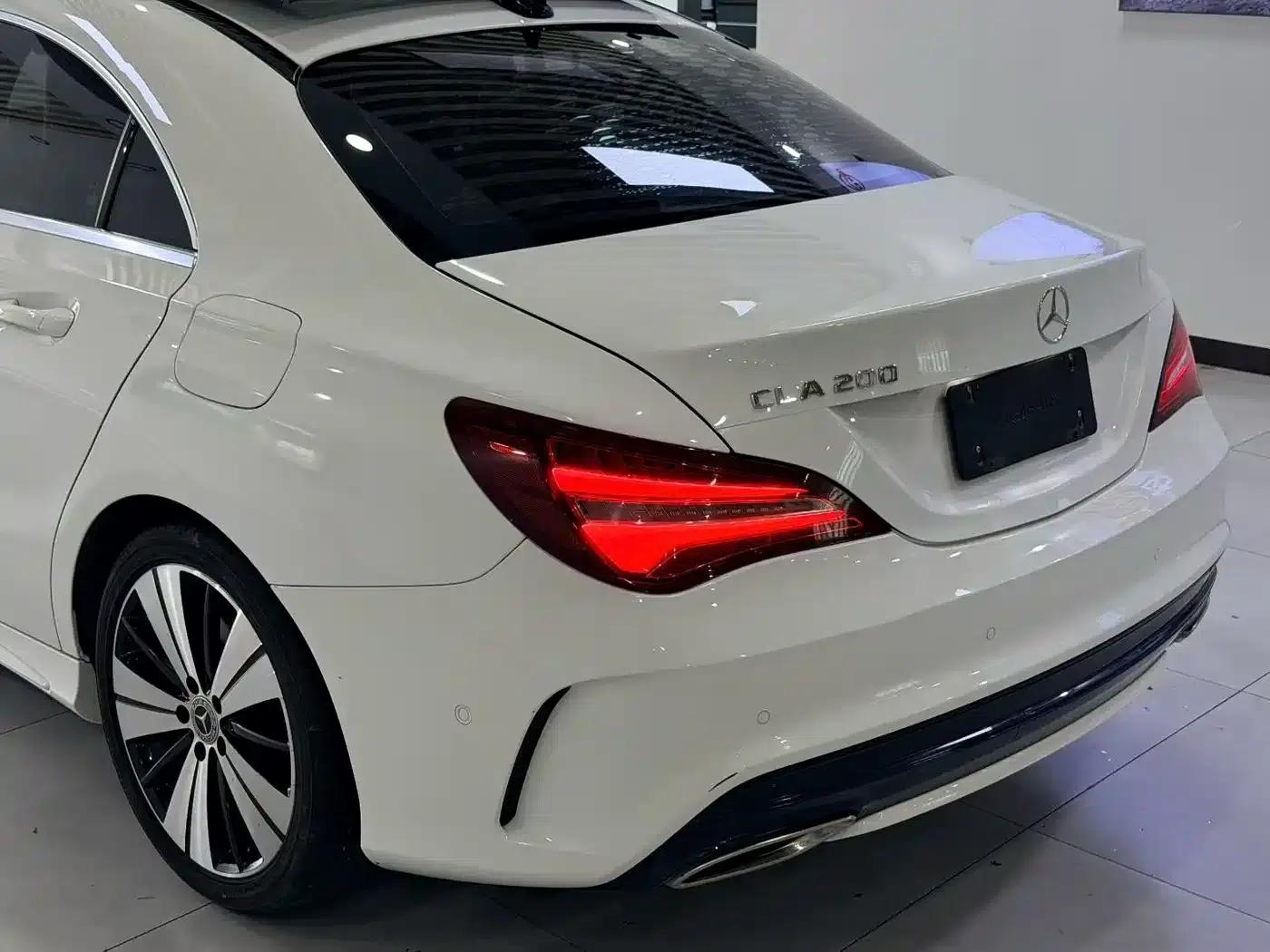 Imported Mercedes-Benz CLA 2017 Facelift CLA 200 Fashion Model — миниатюра 6