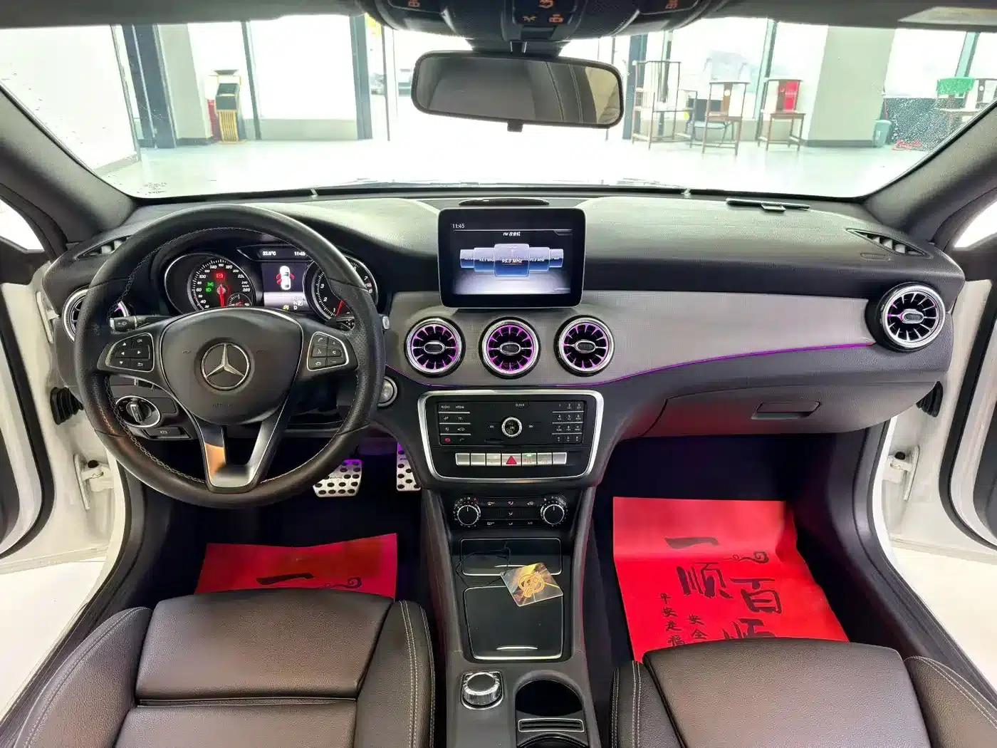 Imported Mercedes-Benz CLA 2017 Facelift CLA 200 Fashion Model — миниатюра 8