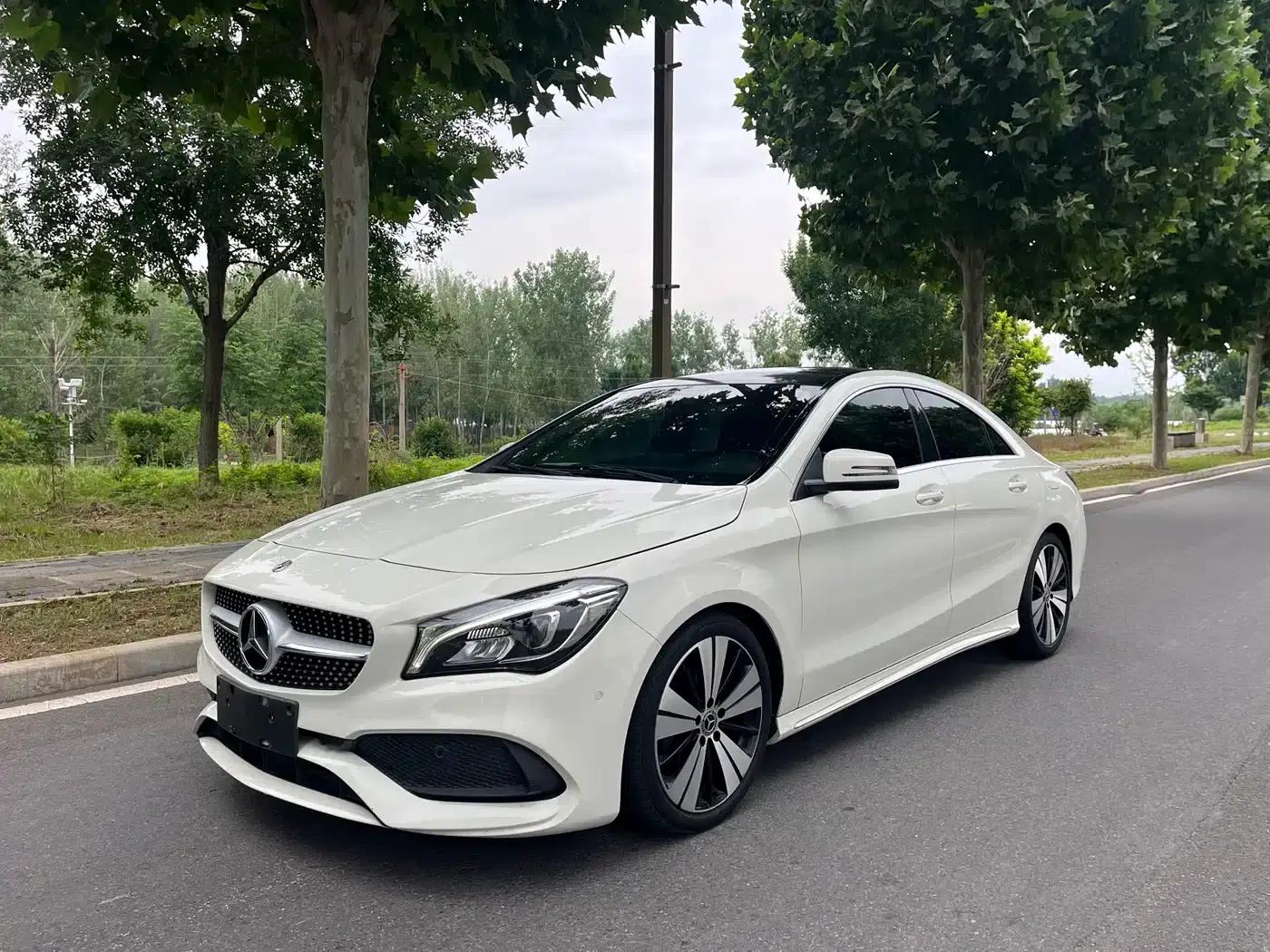 Mercedes-Benz CLA (Imported) 2017 Facelift CLA 200 Fashion Model — миниатюра 1