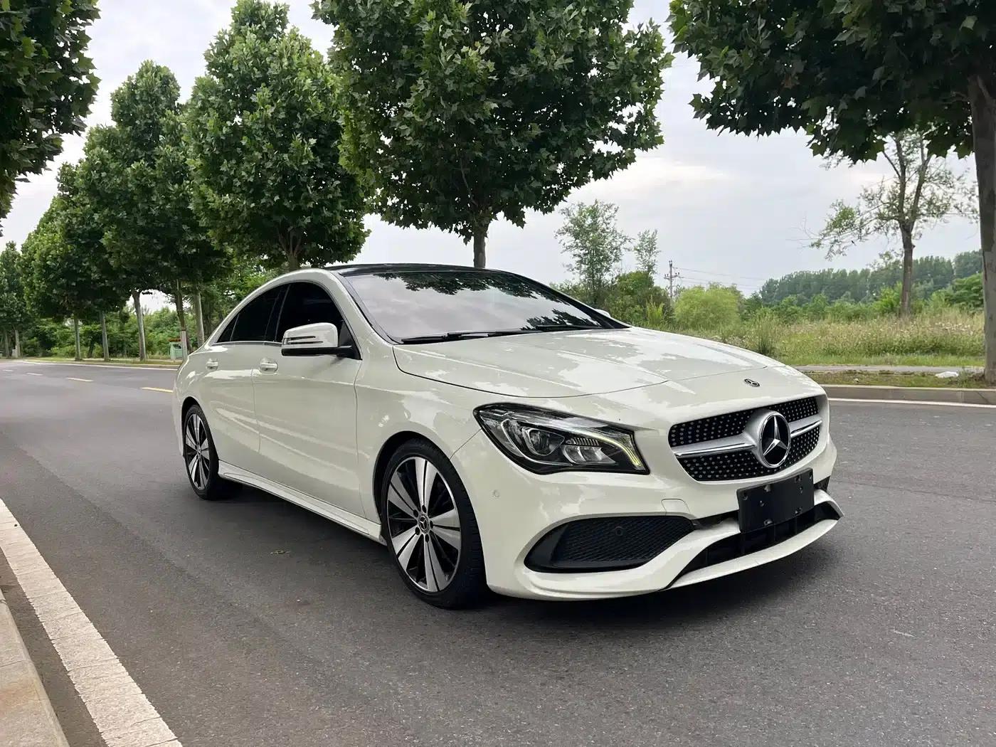 Mercedes-Benz CLA (Imported) 2017 Facelift CLA 200 Fashion Model — миниатюра 3