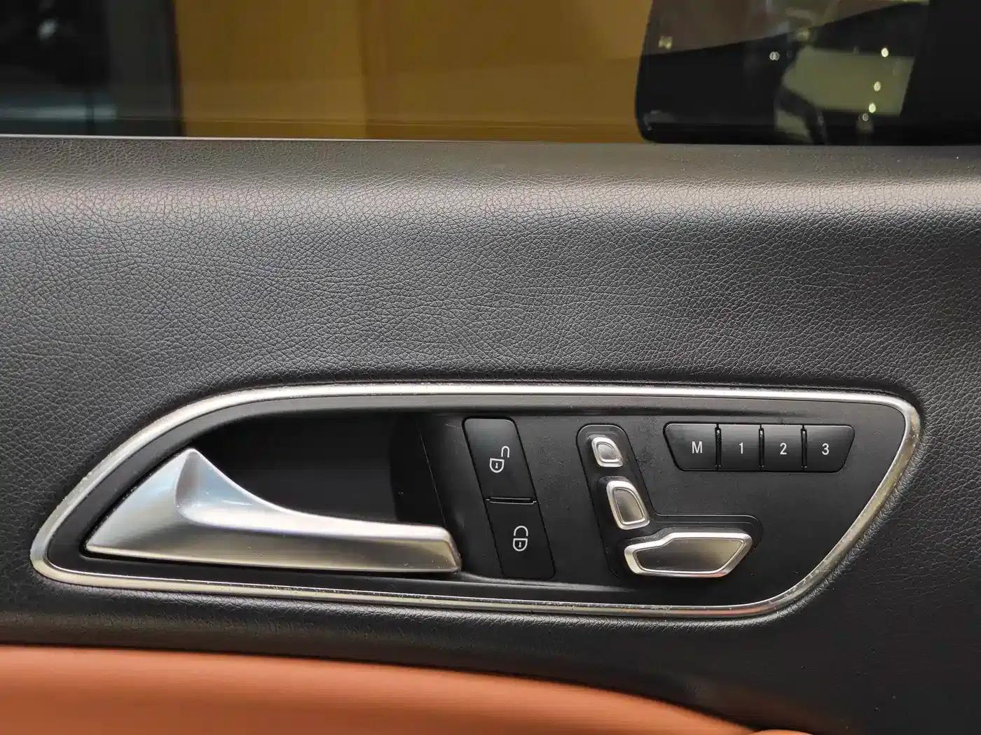 Imported Mercedes-Benz CLA 2018 CLA 220 4MATIC — миниатюра 9