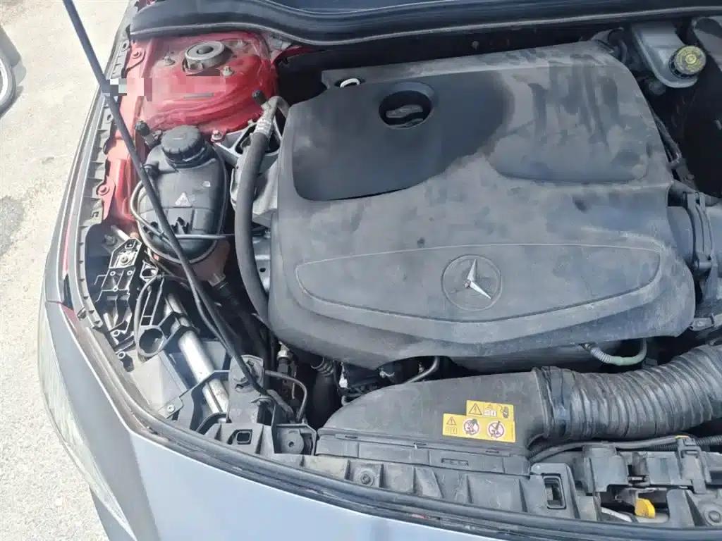 Imported Mercedes-Benz CLA 2016 CLA 200 Dynamic — миниатюра 21
