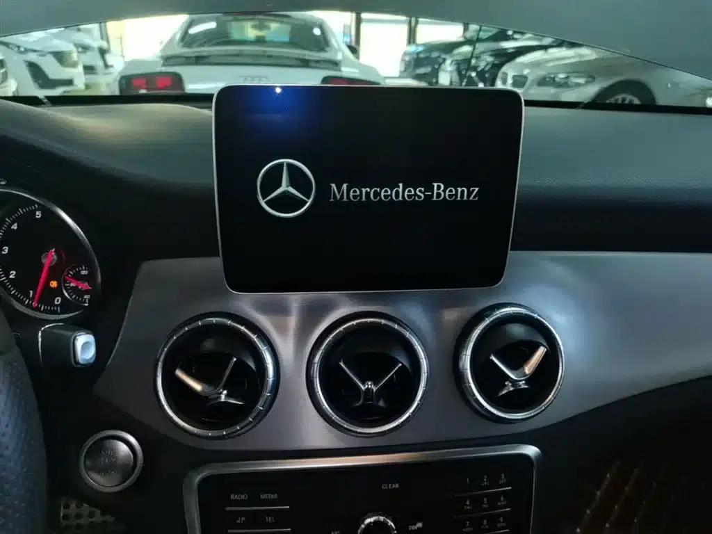 Imported Mercedes-Benz CLA 2018 CLA 220 4MATIC — миниатюра 13