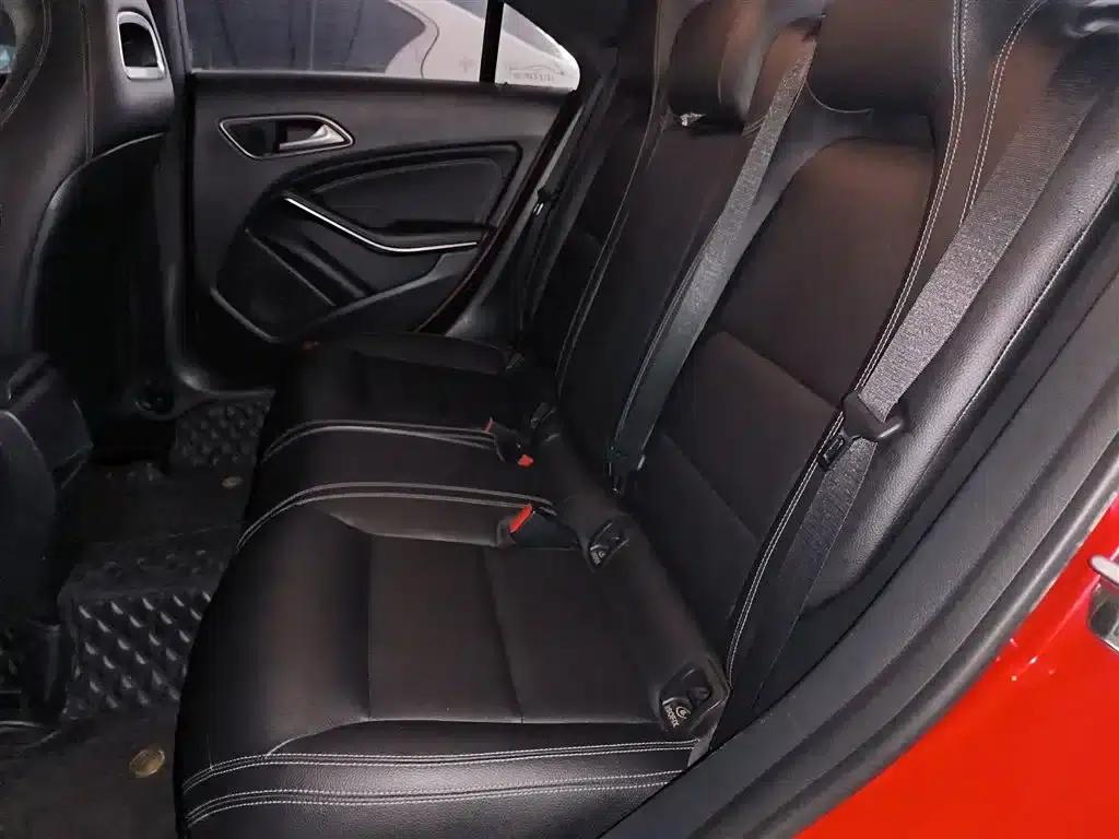 Imported Mercedes-Benz CLA 2016 Facelift CLA 200 Dynamic — миниатюра 13