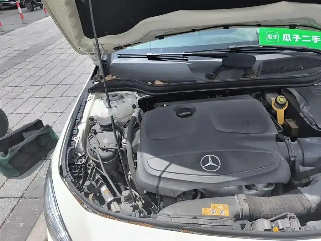 Imported Mercedes-Benz CLA 2016 CLA 200 Fashion Edition — миниатюра 21