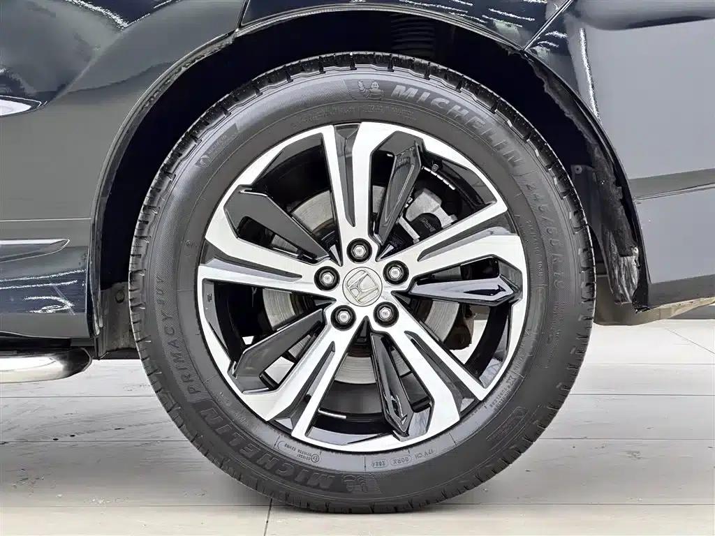 Honda UR-V 2017 370TURBO 2WD Premium Edition (National V Emission Standard) — миниатюра 17
