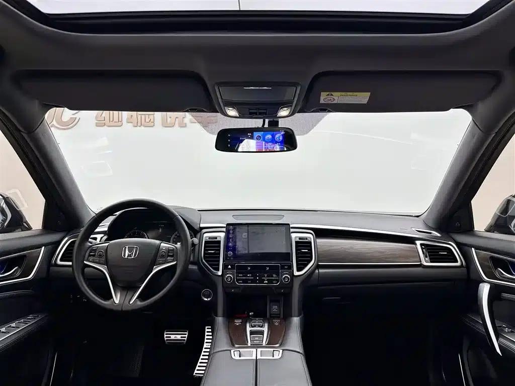 Honda UR-V 2017 370TURBO 2WD Premium Edition (National V Emission Standard) — миниатюра 8