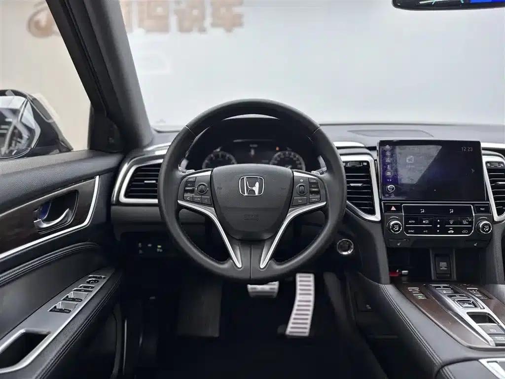 Honda UR-V 2017 370TURBO 2WD Premium Edition (National V Emission Standard) — миниатюра 9