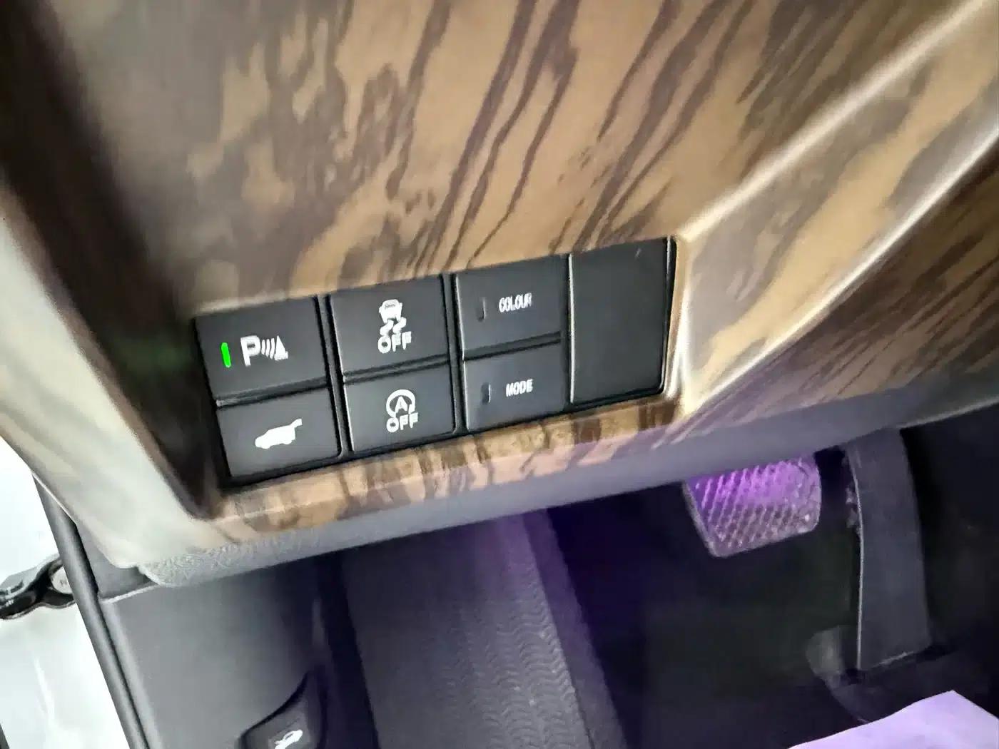 Honda UR-V 2017 240TURBO 2WD Luxury Edition (China V Emission Standard) — миниатюра 21