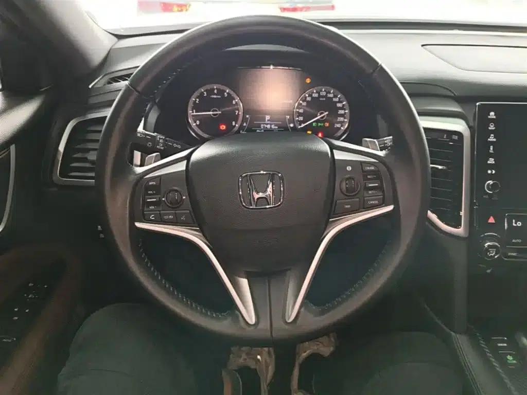 Honda UR-V 2017 370TURBO 2WD Premium Edition (National V Emission Standard) — миниатюра 11