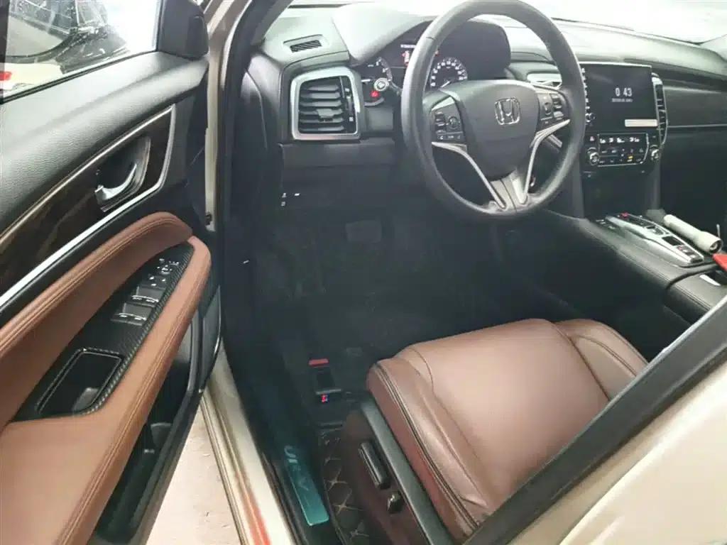 Honda UR-V 2017 370TURBO 2WD Premium Edition (National V Emission Standard) — миниатюра 16