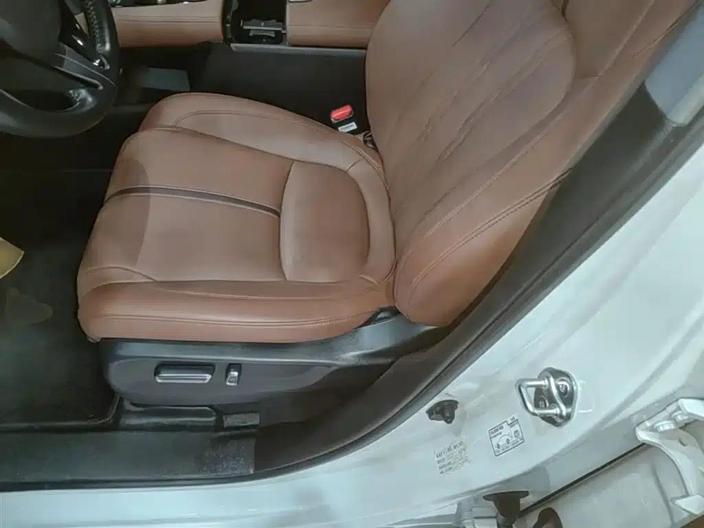 Honda UR-V 2020 370TURBO 2WD Premium Edition — миниатюра 15