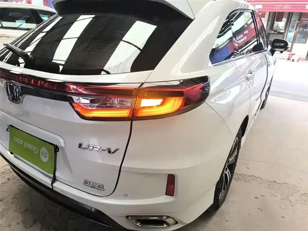 Honda UR-V 2017 370TURBO 2WD Premium Edition (National V Emission Standard) — миниатюра 8