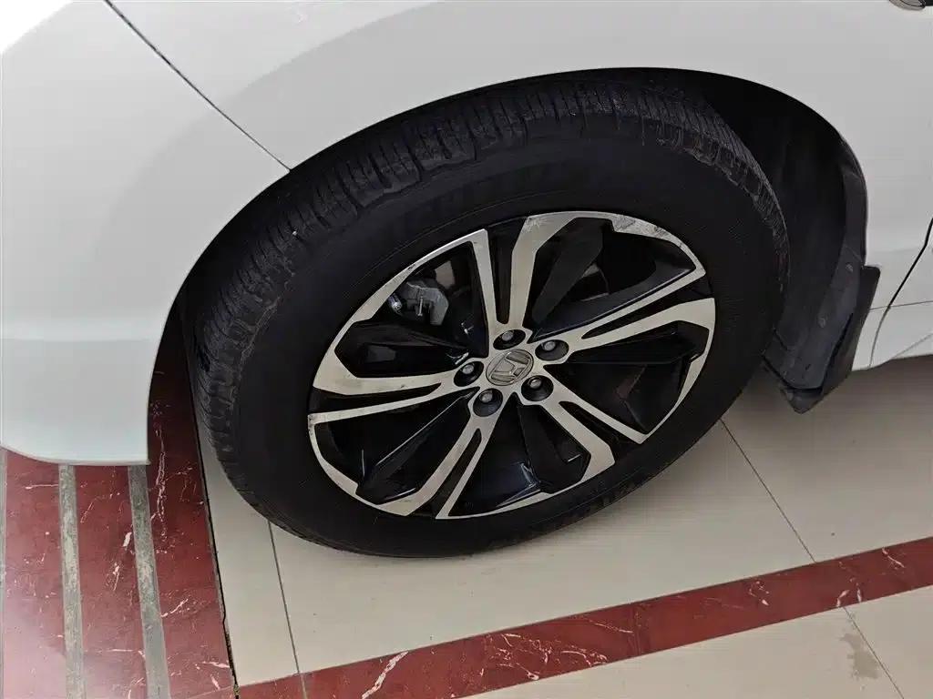Honda UR-V 2017 370TURBO 2WD Premium Edition (National V Emission Standard) — миниатюра 25