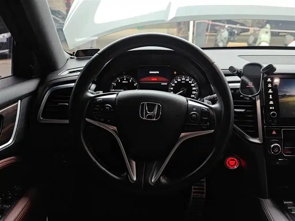 Honda UR-V 2017 370TURBO 2WD Premium Edition (National V Emission Standard) — миниатюра 7