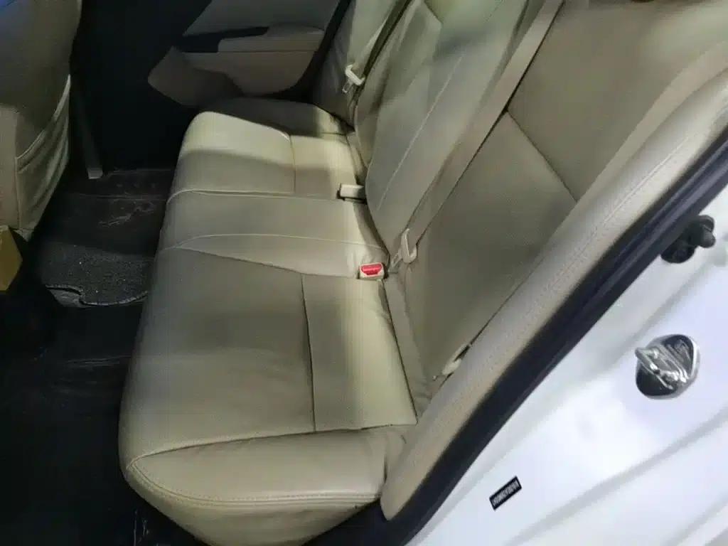 Honda City 2015 1.5L CVT Comfort Edition — миниатюра 17