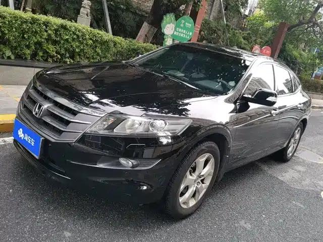 Crosstour 2012 2.4L Luxury Edition