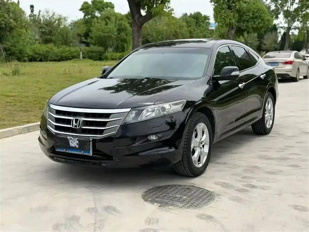 Crosstour 2012 2.4L Premium Edition — миниатюра 2