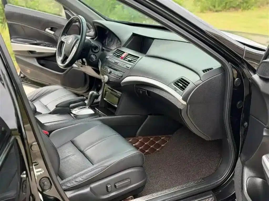 Crosstour 2012 2.4L Premium Edition — миниатюра 4