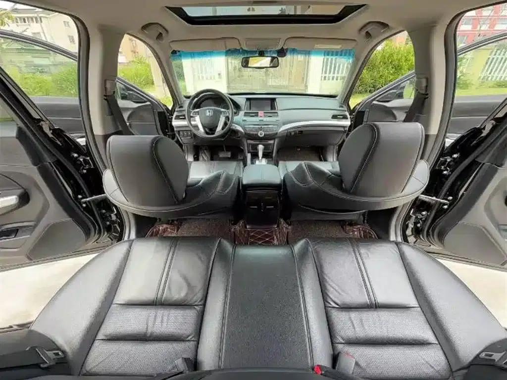 Crosstour 2012 2.4L Premium Edition — миниатюра 6