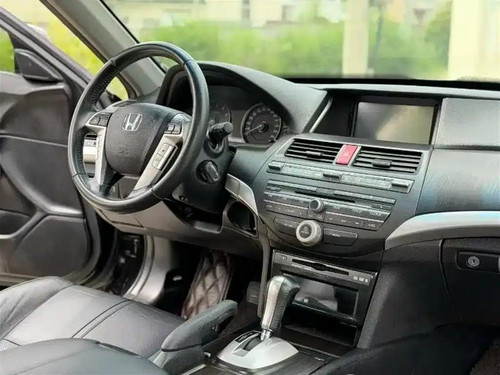 Crosstour 2012 2.4L Premium Edition — миниатюра 7
