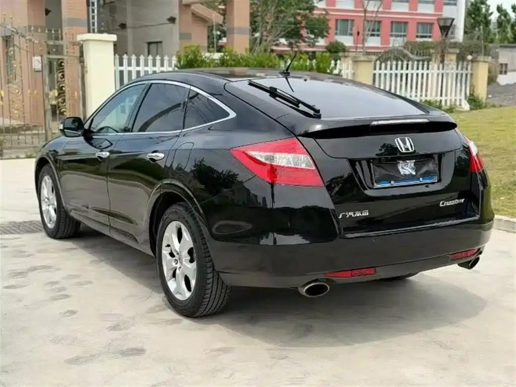 Crosstour 2012 2.4L Premium Edition — миниатюра 8