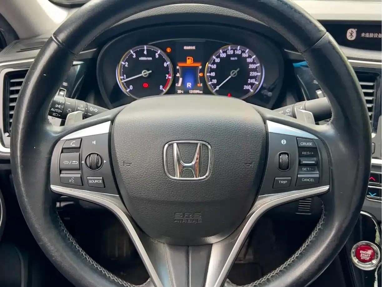 Spirior 2015 2.4L Premium Edition — миниатюра 12