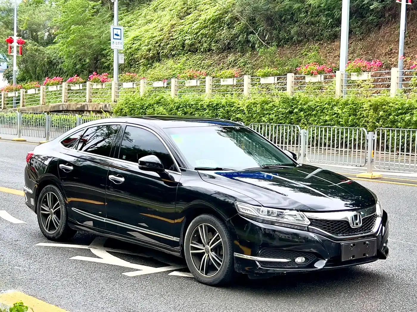 Spirior 2015 2.4L Premium Edition — миниатюра 3