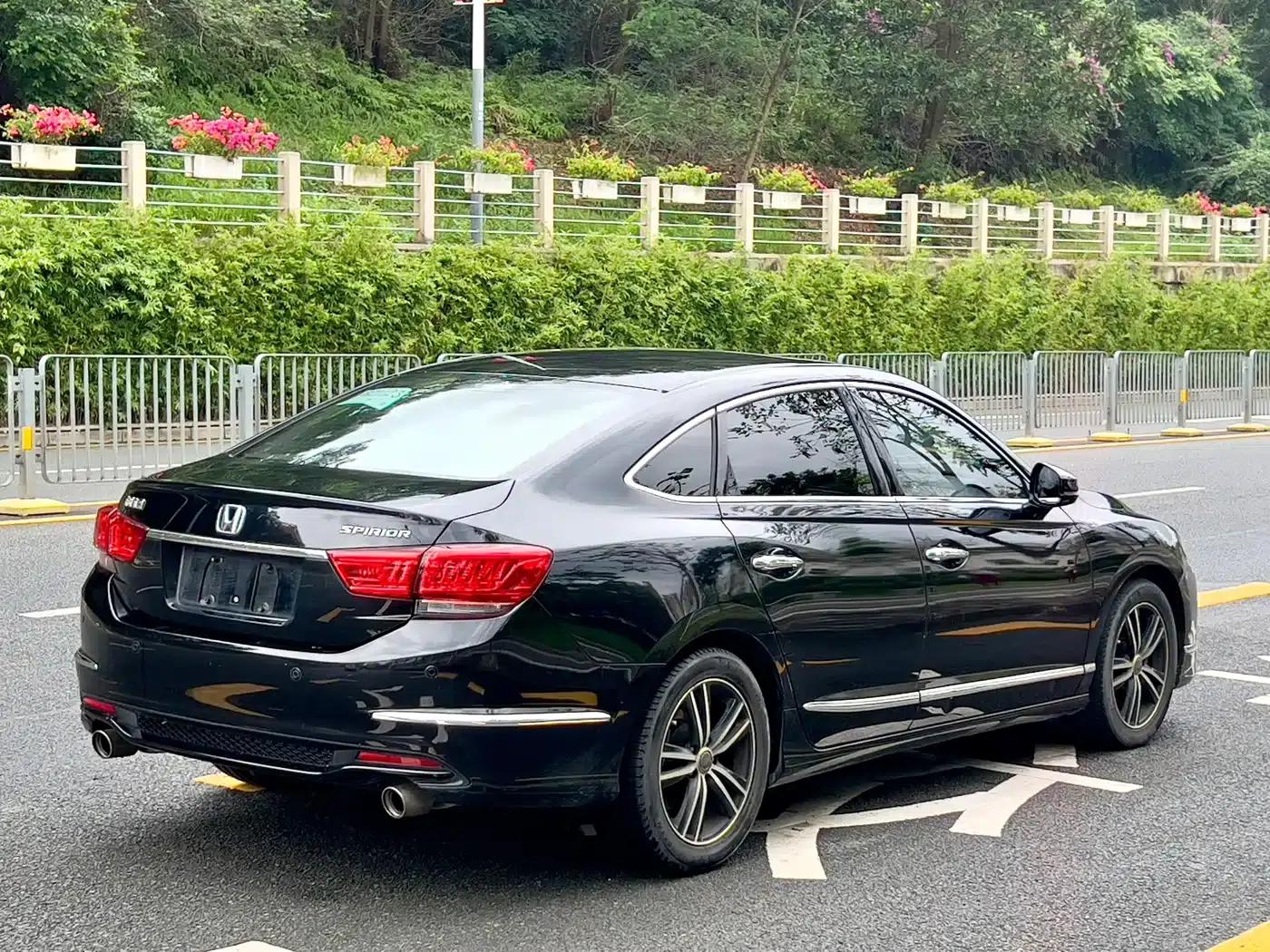 Spirior 2015 2.4L Premium Edition — миниатюра 7