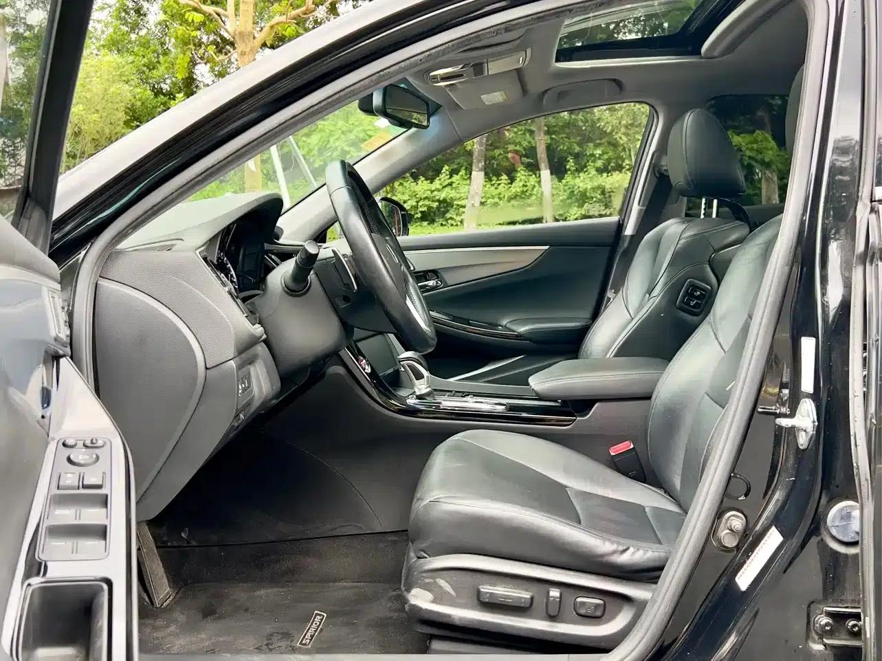 Spirior 2015 2.4L Premium Edition — миниатюра 8