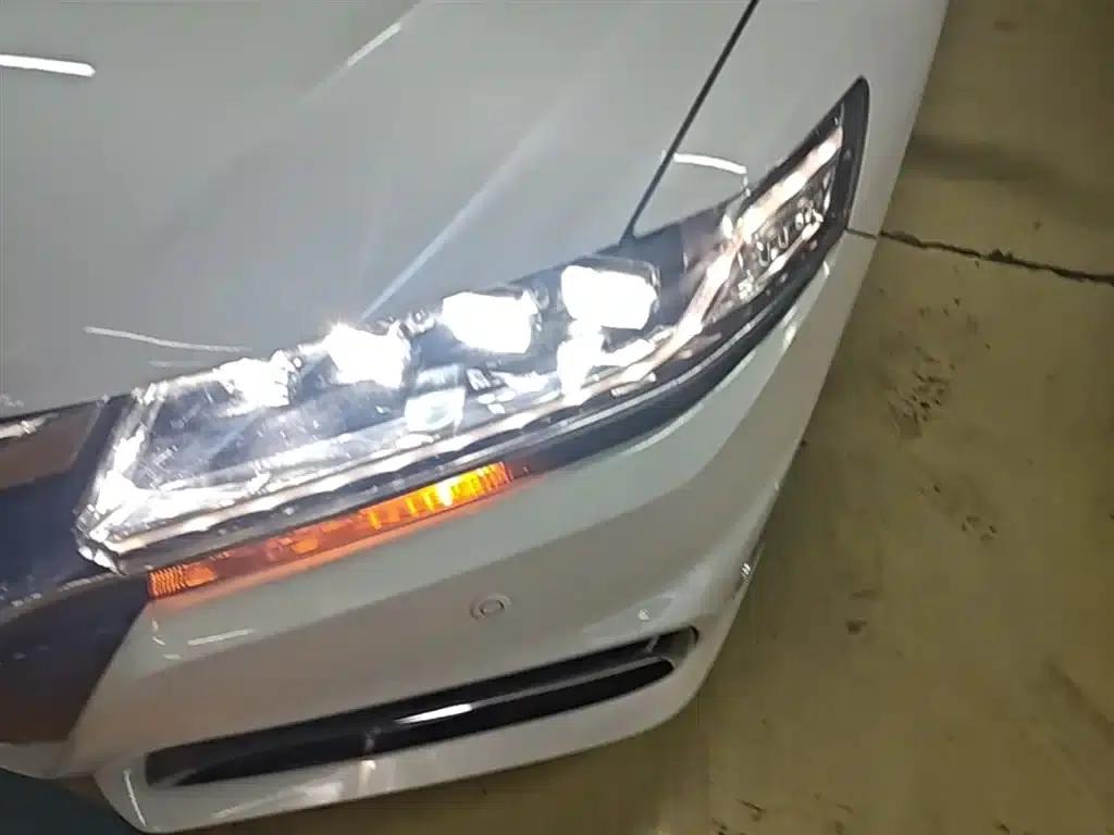 Spirior 2017 2.4L Luxury Edition — миниатюра 24