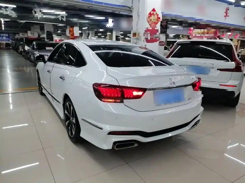 Spirior 2015 2.4L Si — миниатюра 5
