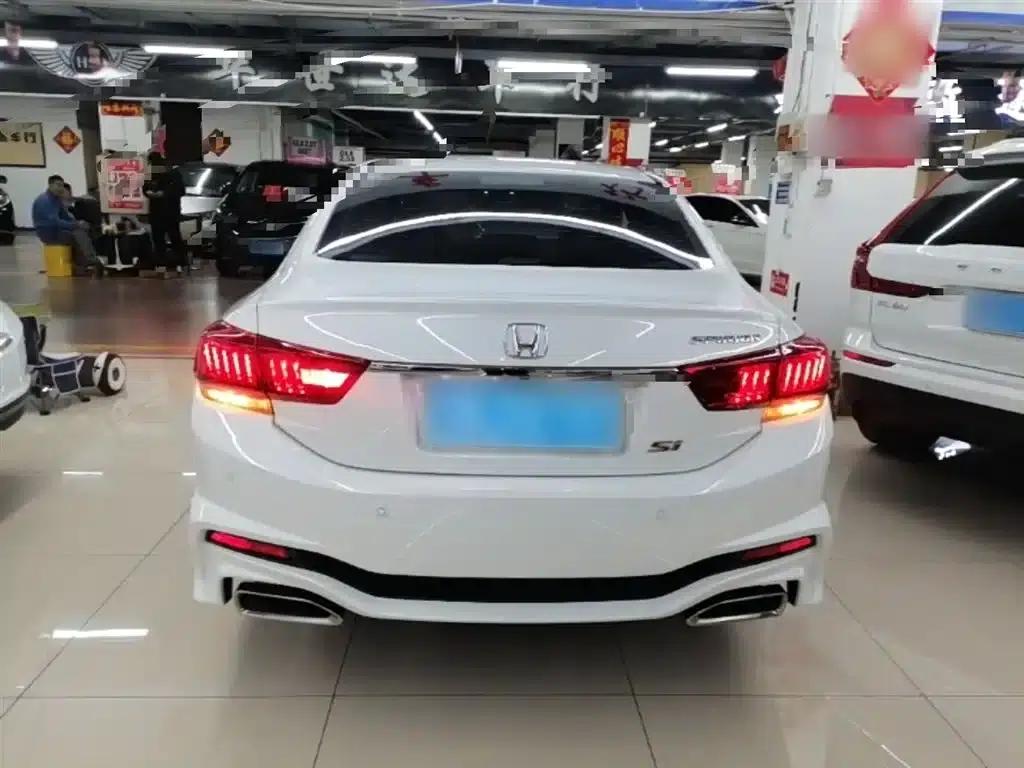 Spirior 2015 2.4L Si — миниатюра 6