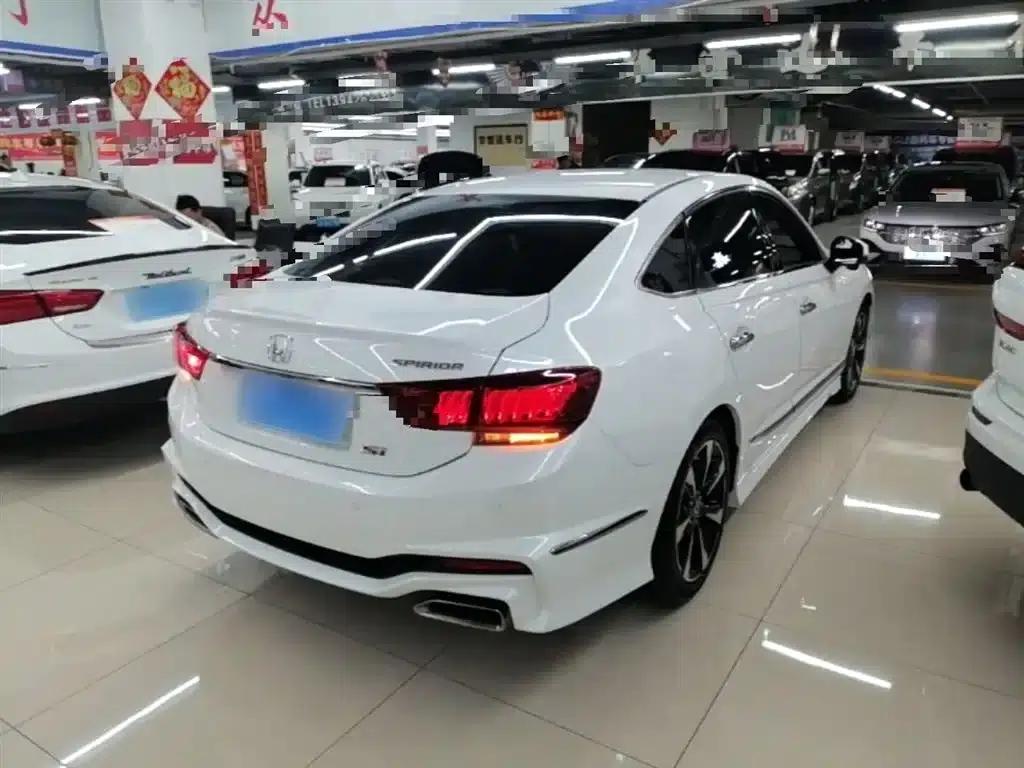 Spirior 2015 2.4L Si — миниатюра 7