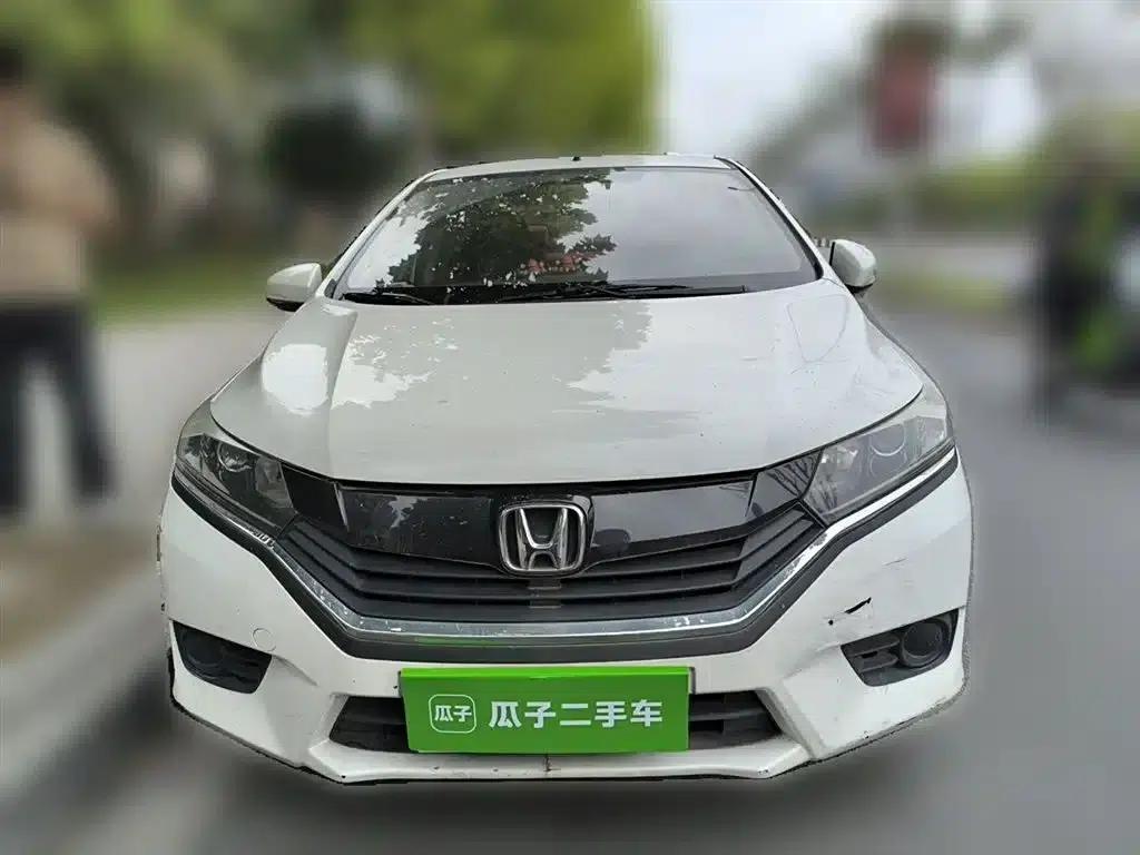 2016 Honda Greiz 1.5L CVT Classic Edition — миниатюра 3