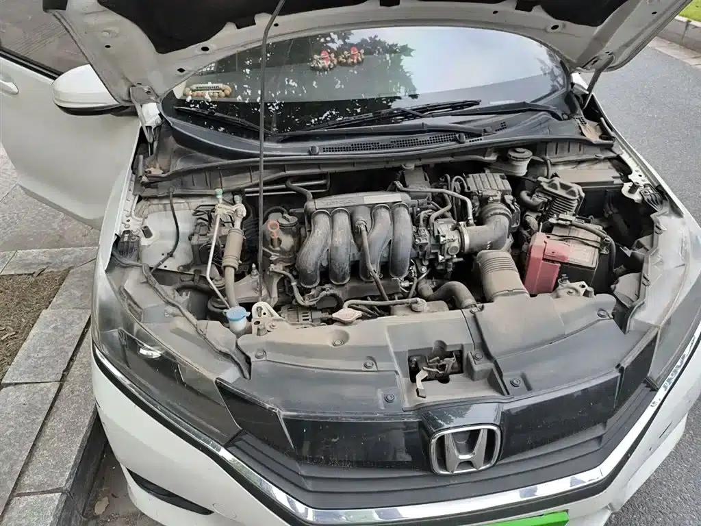 2016 Honda Greiz 1.5L CVT Classic Edition — миниатюра 23