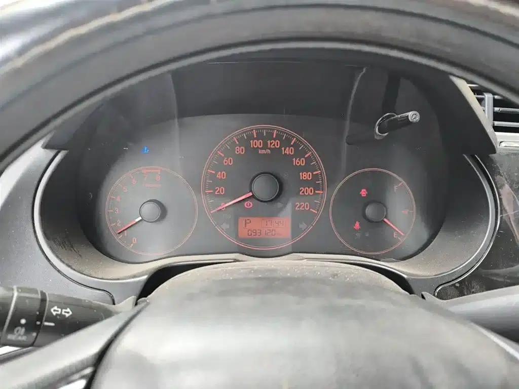 2016 Honda Greiz 1.5L CVT Classic Edition — миниатюра 8