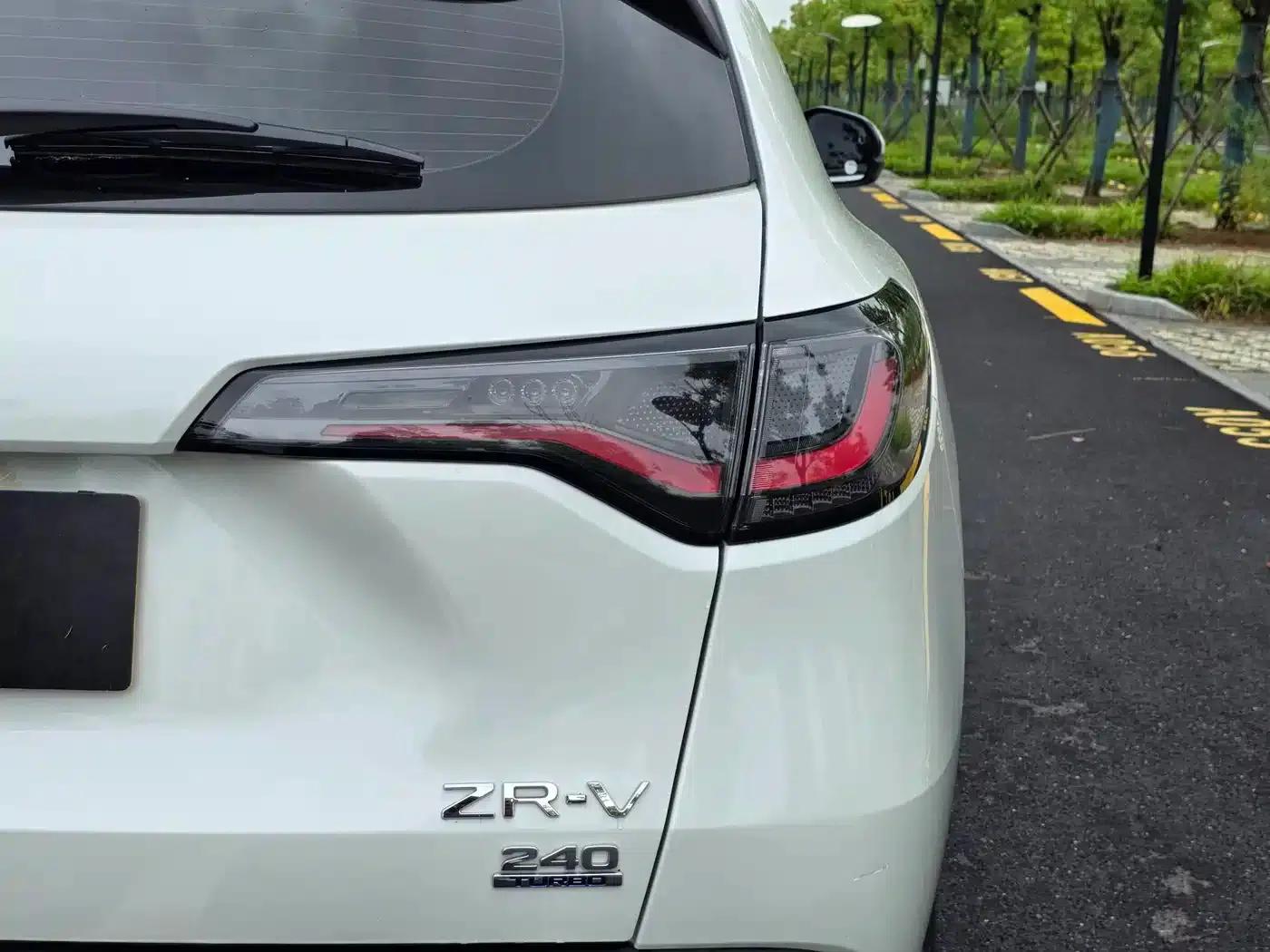 ZR-V 2022 1.5T CVT Luxury Edition — миниатюра 22
