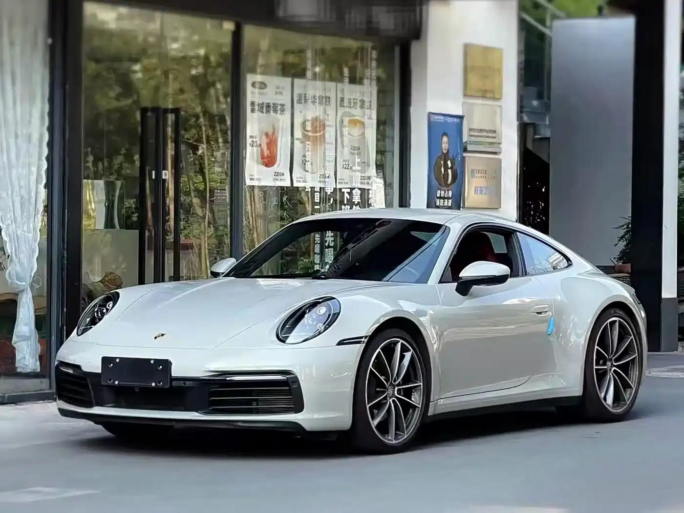 Porsche 911 2020 Carrera 3.0T — миниатюра 1