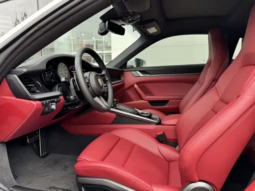 Porsche 911 2020 Carrera 3.0T — миниатюра 4