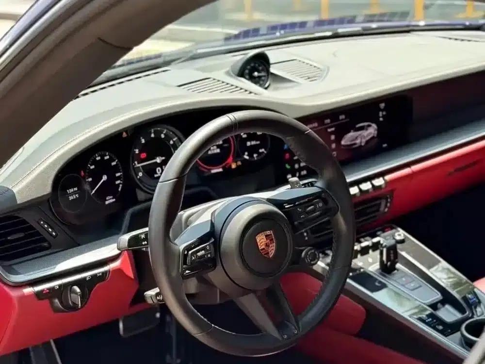 Porsche 911 2020 Carrera 3.0T — миниатюра 6