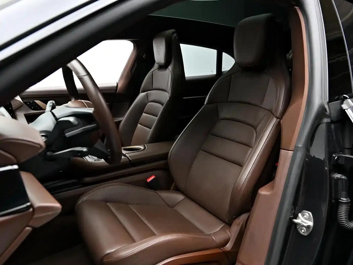 Taycan 2025 Taycan 4 Cross Turismo — миниатюра 9