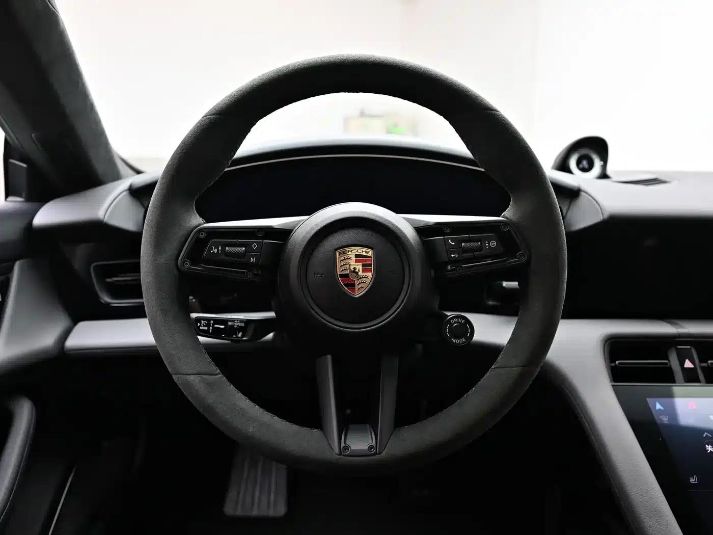 Taycan 2026 Taycan 4S Cross Turismo — миниатюра 4
